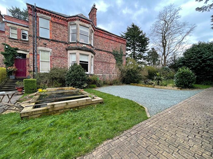 5 Bedroom Detached House To Rent In Coniscliffe Road, Darlington, DL3