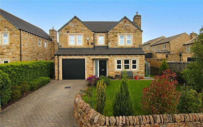 4 Bedroom Detached House For Sale In Hayfield View, Glusburn, BD20