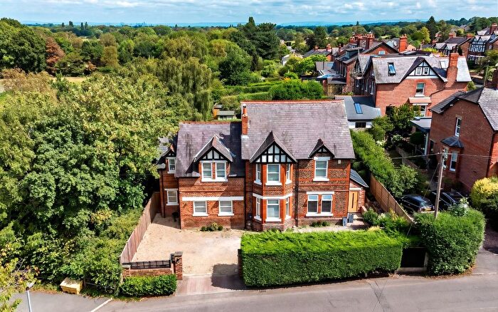 4 Bedroom Detached House For Sale In Whitbarrow Road, Lymm, Cheshire, WA13