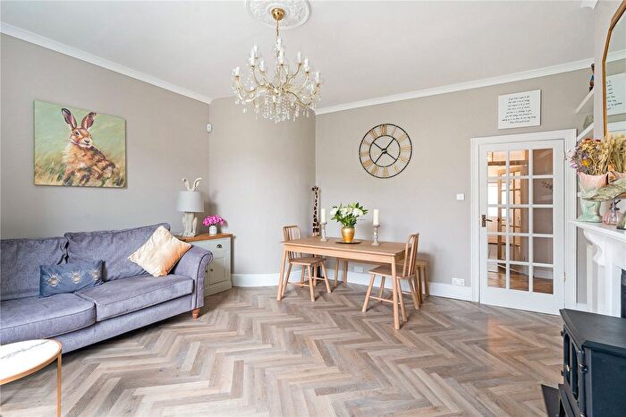 1 Bedroom Flat For Sale In Oakfield Road, Clifton, Bristol, BS8