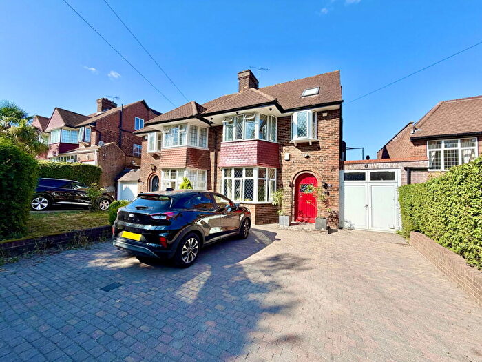 5 Bedroom Semi Detached House For Sale In Salmon Street, Kingsbury, London, NW9