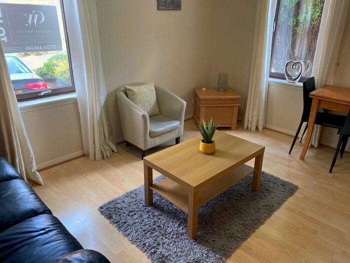 2 Bedroom Flat To Rent In Headland Court, Garthdee, Aberdeen, AB10