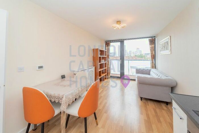 1 Bedroom Flat To Rent In Bloemfontein Road, London, W12