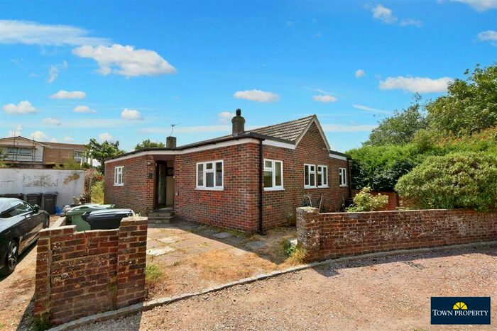 3 Bedroom Detached Bungalow For Sale In Coastguard Close, Normans Bay, Pevensey, BN24