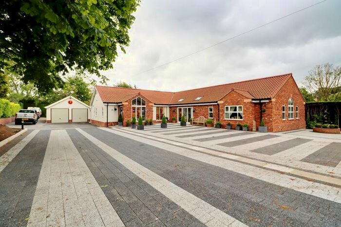 4 Bedroom Detached Bungalow For Sale In New Road, Worlaby, Brigg, DN20