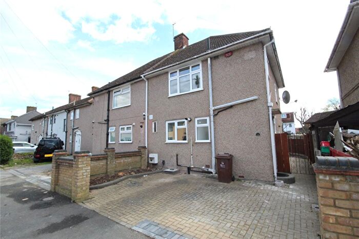 3 Bedroom Semi Detached House To Rent In Gainsborough Road, Dagenham, RM8