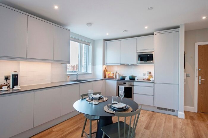 1 Bedroom Flat To Rent In The Lark, Moat Street, SW11