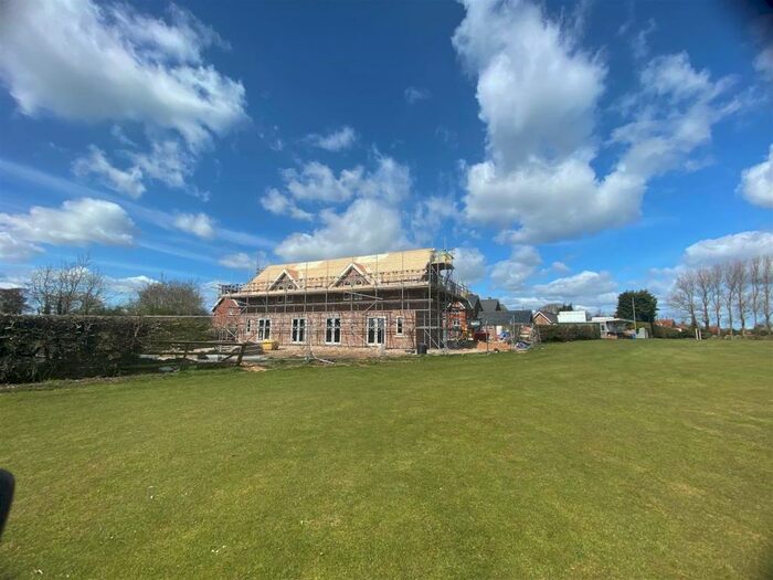 3 Bedroom House To Rent In Main Road, Humbleton, Hull, HU11