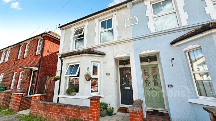 2 Bedroom Semi-Detached House For Sale In Coleman Road, Aldershot, Hampshire, GU12