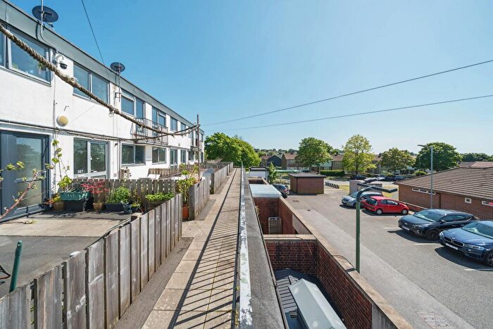 1 Bedroom Flat For Sale In Southway Drive, Southway, Plymouth, PL6