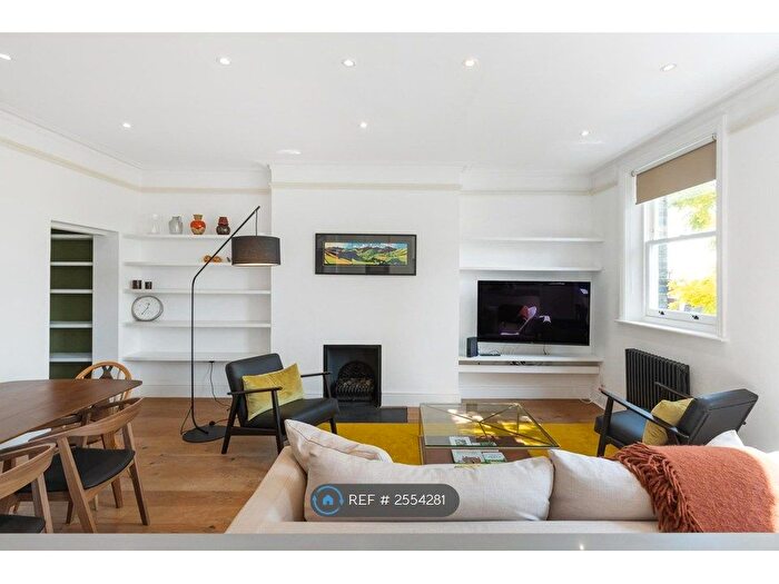 3 Bedroom Flat To Rent In Cannon Place, London, NW3