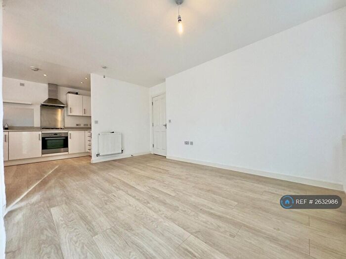 1 Bedroom Flat To Rent In Herdwick House, Whitehouse, Milton Keynes, MK8