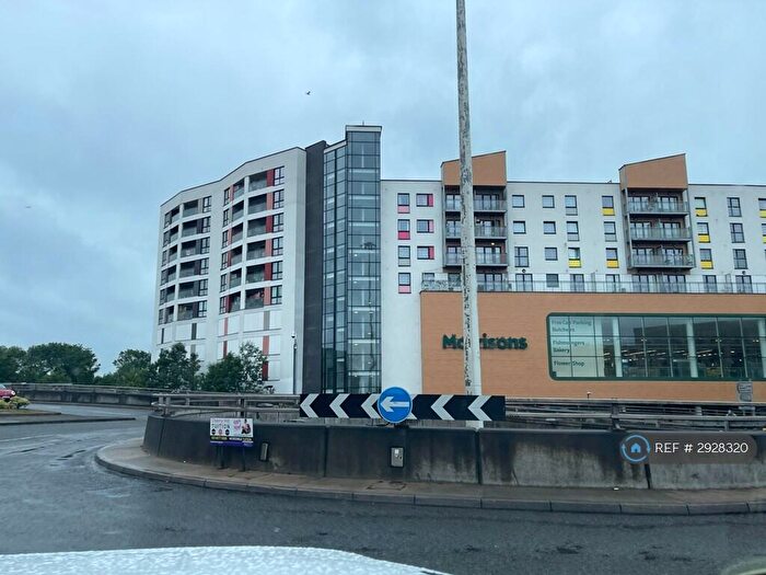 2 Bedroom Flat To Rent In Pinner Road, Harrow, HA1