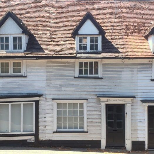 3 Bedroom Cottage To Rent In High Street, Borehamwood, Hertfordshire, WD6