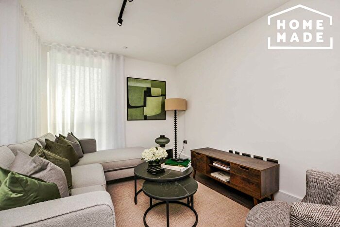 2 Bedroom Flat To Rent In Scrubs Lane, London, NW10