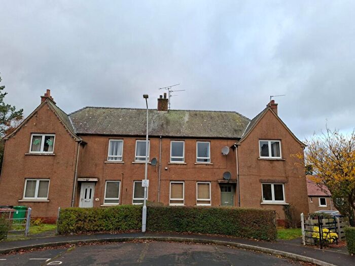 2 Bedroom Flat To Rent In Sandyhill Crescent, St Andrews, Fife, KY16
