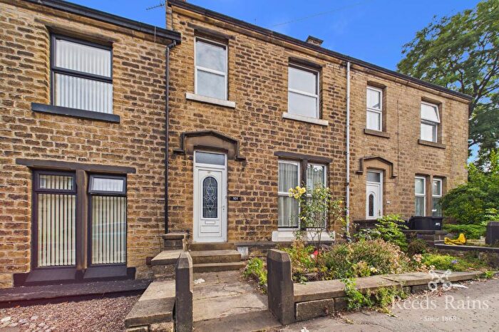 3 Bedroom Terraced House For Sale In Scar Lane, Huddersfield, West Yorkshire, HD3