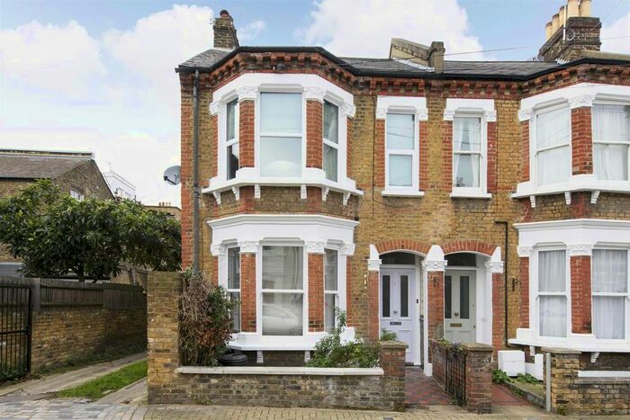 1 Bedroom Flat To Rent In Merivale Road, London, SW15