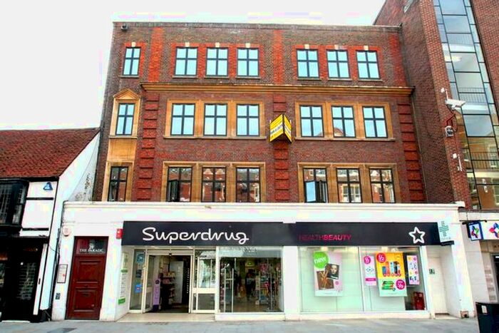 1 Bedroom Flat To Rent In - The Parade, Flat, Watford, Hertfordshire, WD17