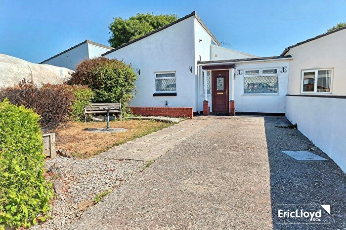 2 Bedroom Bungalow For Sale In Pillar Avenue, Brixham, TQ5