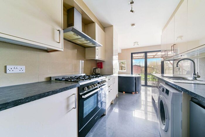 3 Bedroom House To Rent In Talbot Road, Thornton Heath, CR7