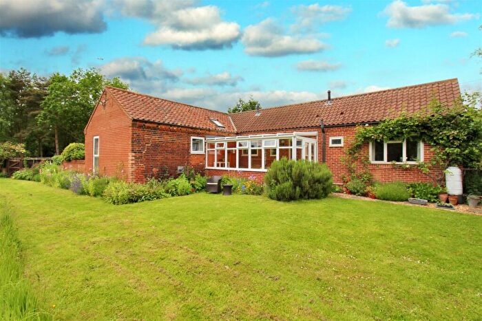 6 Bedroom Barn Conversion For Sale In Long Lane, Colby, Norwich, NR11