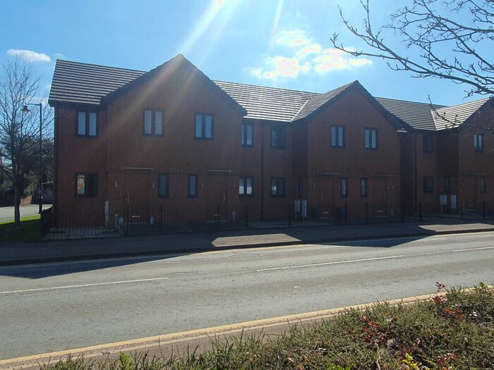 3 Bedroom Town House To Rent In Towers Lawn Court, Market Drayton, Shropshire, TF9