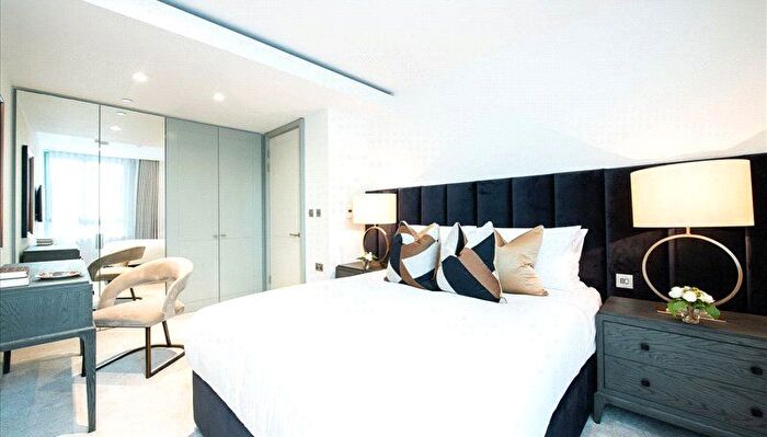 1 Bedroom Flat To Rent In Garrett Mansions, Edgware Road, W2