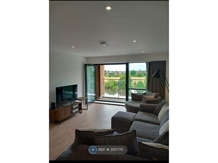 2 Bedroom Flat To Rent In Yacht Club Place, Nottingham, NG2