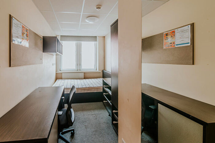 1 Bedroom Apartment To Rent In Room, Kp House, NG1