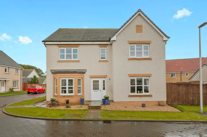 5 Bedroom Detached House For Sale In Kinlouch Crescent, Rosewell, EH24