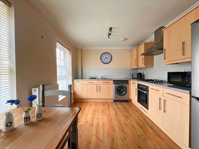 2 Bedroom Property To Rent In Truscott Avenue, Swindon, SN25