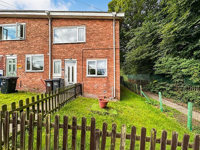 3 Bedroom End Of Terrace House For Sale In Constable Place, Sheffield, S14