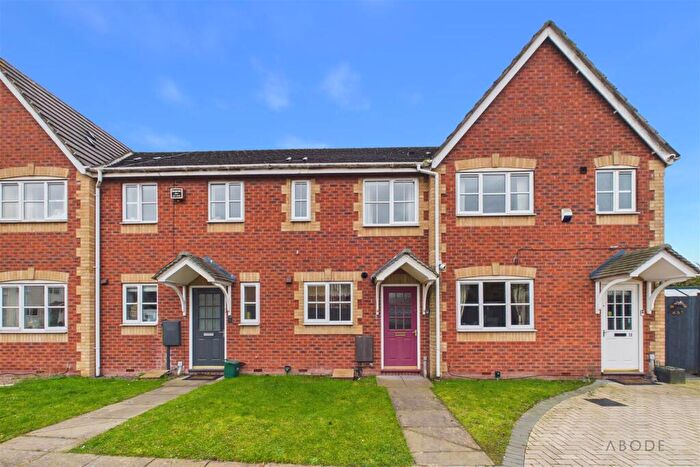 2 Bedroom Town House For Sale In Primrose Drive, Branston, DE14