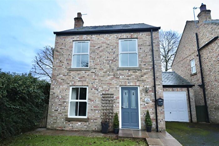 4 Bedroom Detached House For Sale In East Hall Mews, South Cave, Brough, HU15