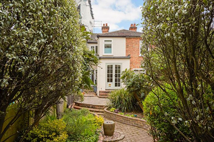 2 Bedroom Terraced House To Rent In Glencoe Road, Weybridge, KT13