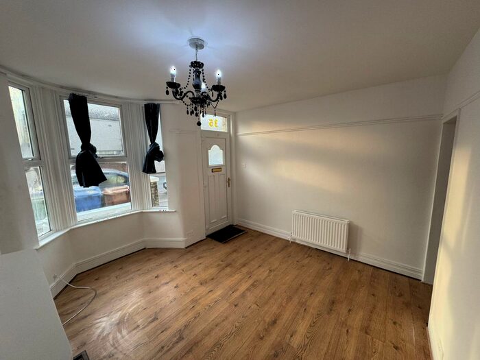 3 Bedroom Terraced House To Rent In Stanley Road, Grays, RM17