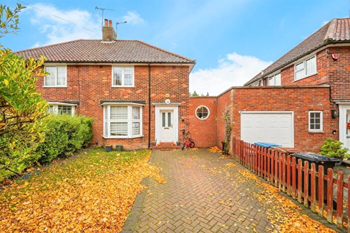 3 Bedroom Semi Detached House For Sale In Springfields, Welwyn Garden City, AL8