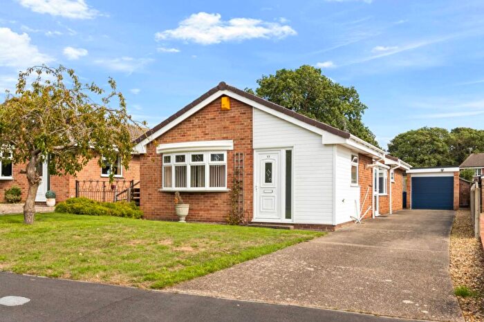 3 Bedroom Bungalow For Sale In Milton Road, Gainsborough, Lincolnshire, DN21
