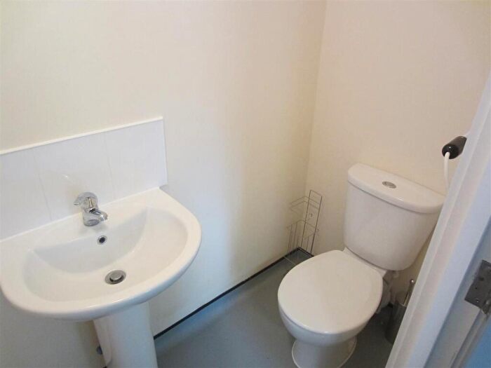 1 Bedroom Private Hall To Rent In The Hub Hampshire Terrace Portsmouth Hants, PO1