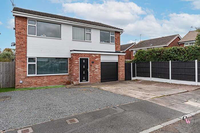 5 Bedroom Detached House For Sale In Carmarthen Close, Winsford, CW7