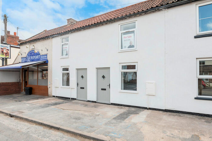 2 Bedroom Terraced House For Sale In Main Road, Newport, HU15