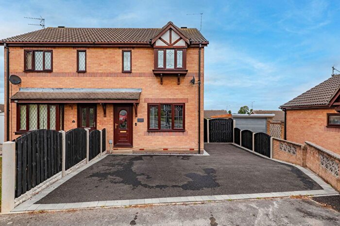 3 Bedroom Semi-Detached House For Sale In Amorys Holt Road, Rotherham, Maltby, S66