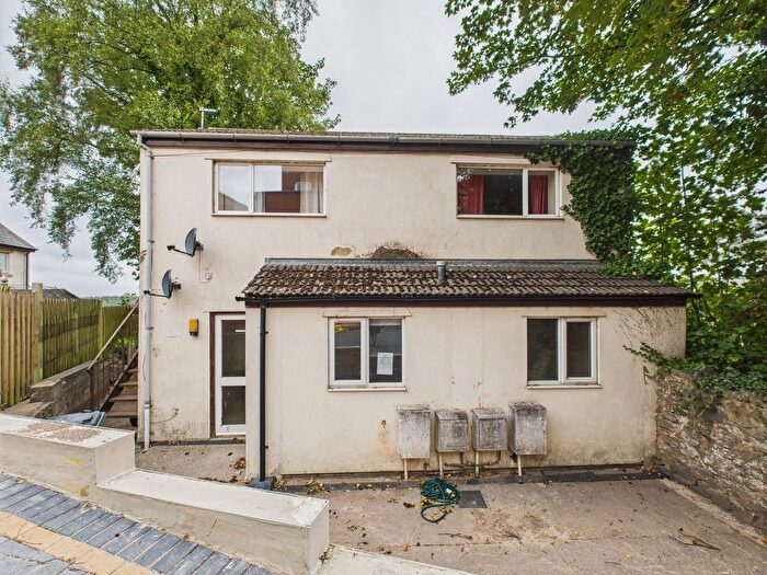 1 Bedroom Flat For Sale In Market Street, Cinderford, GL14