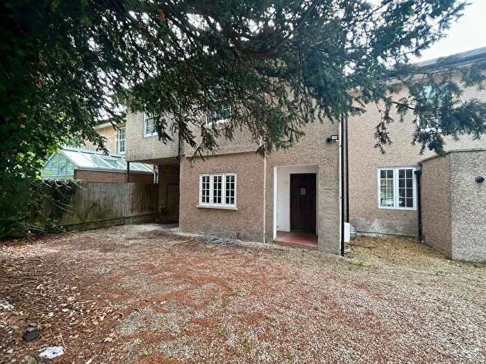 6 Bedroom Detached House To Rent In Stroud Road, Cirencester, Gloucestershire, GL7