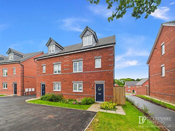 4 Bedroom Semi-Detached House For Sale In White Ash Road, South Normanton, Alfreton, DE55