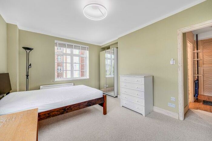 Flat To Rent In Abbey Road St John's Wood, NW8