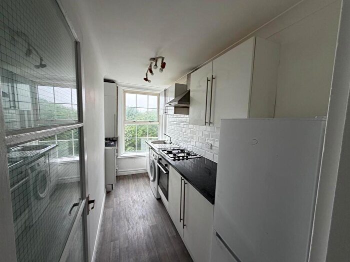 1 Bedroom Apartment To Rent In Dorset Gardens, Brighton, BN2