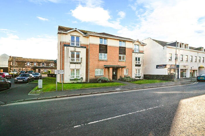 2 Bedroom Flat For Sale In Bank Street, Irvine, KA12