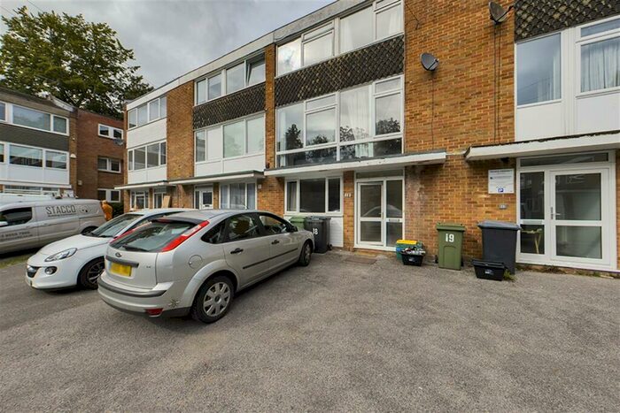 5 Bedroom Terraced House To Rent In Sparkford Close, Winchester, SO22